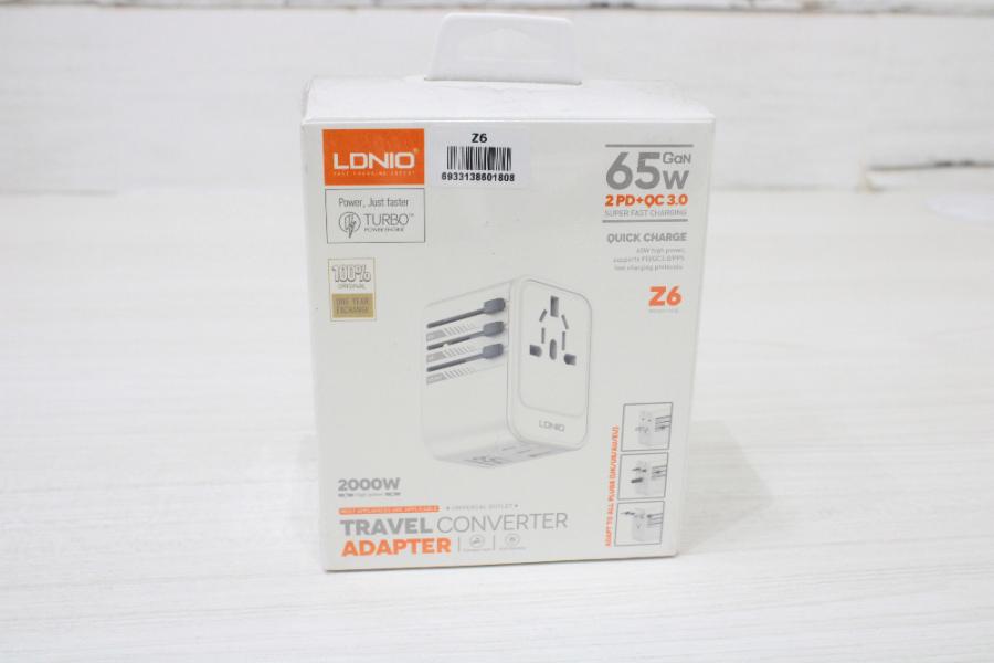 ADAPTADOR UVIVERSAL LDNIO Z6 64W