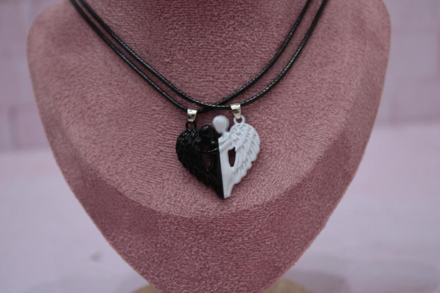 COLLAR PAREJAS BISUTERIA